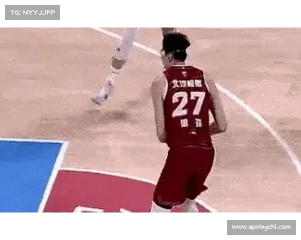 多位博主致敬周琦攻防两端全力以赴为燃尽一战拼尽全力应得FMVP荣誉 多位博主致敬周琦攻防两端全力以赴为燃尽一战拼尽全力应得FMVP荣誉